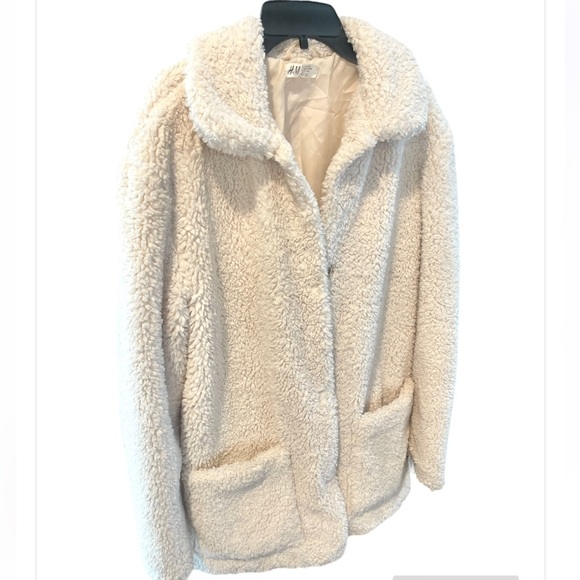 ‼️ SALE ‼️ H&M Cream Teddy Coat - Picture 3 of 10